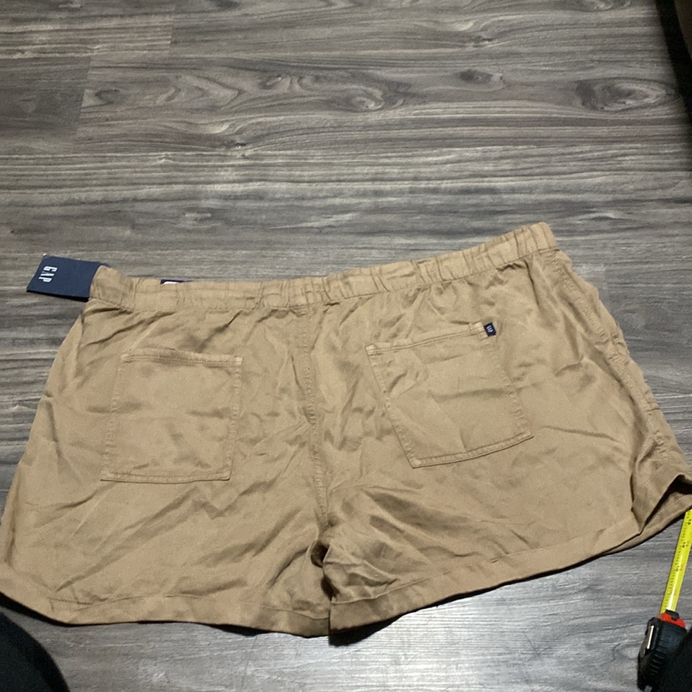 Gap Women's Size XXL Tencel Pull On Shorts Tan